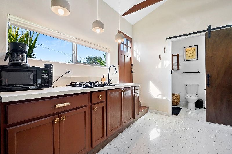 Furnished Finder property 517803_1 photo 9