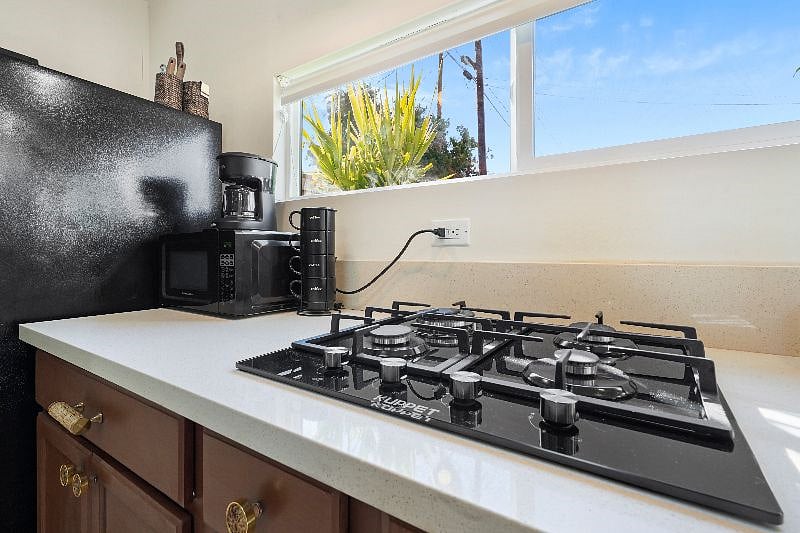 Furnished Finder property 517803_1 photo 3