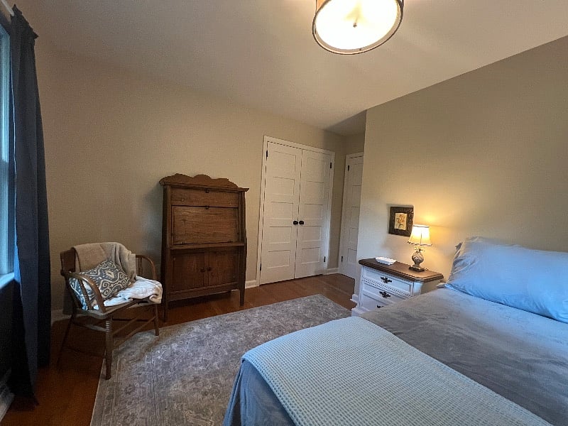 2nd Bedroom with Queen bed