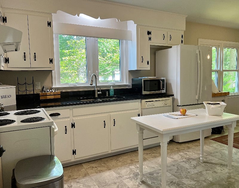 Equipped kitchen