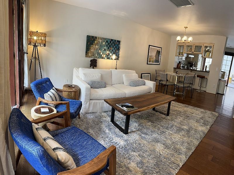 Furnished Finder property 518033_1 photo 3
