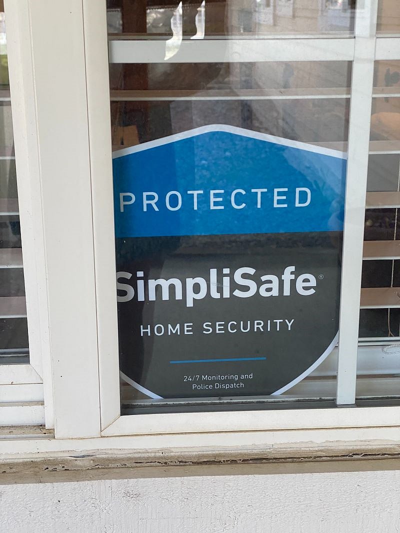 This is the simplest security system in the world! I will show you.