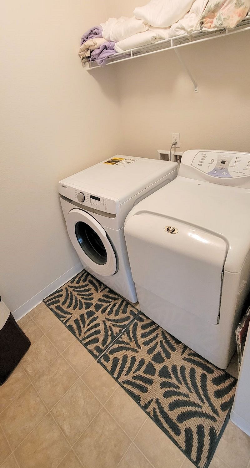 shared laundry on the 3rd floor (with usage schedule)