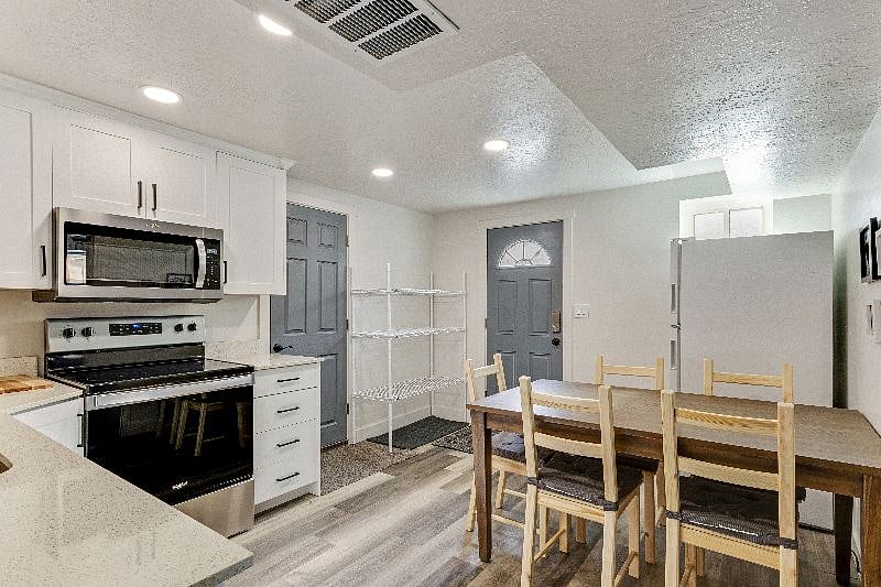 Furnished Finder property 518100_1 photo 5
