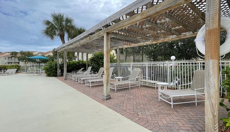 Furnished Finder property 518191_1 photo 43