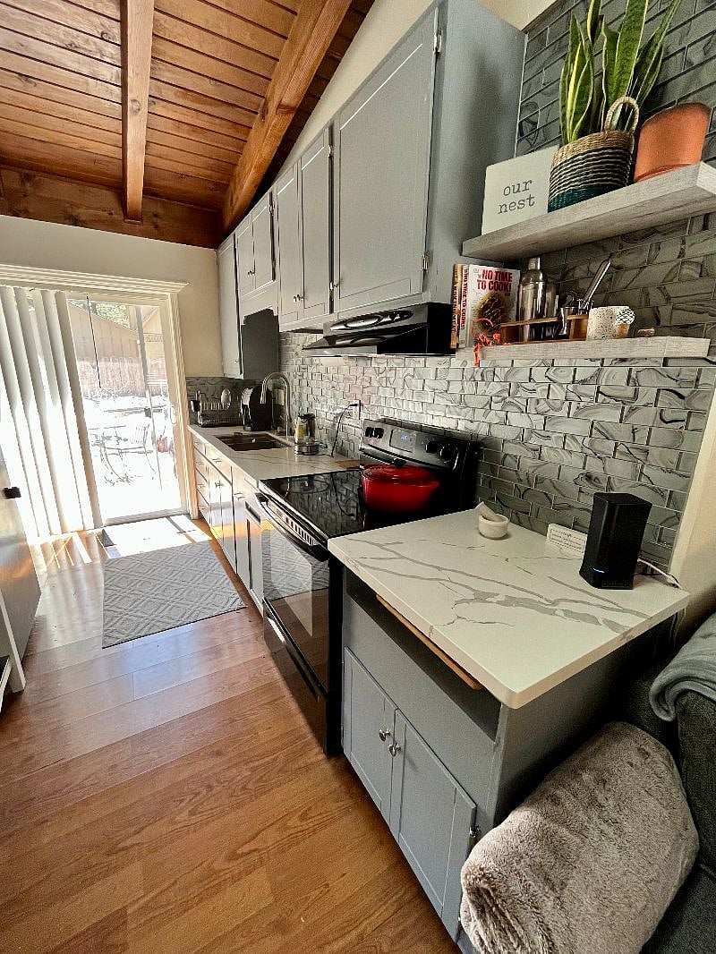Furnished Finder property 518360_1 photo 5