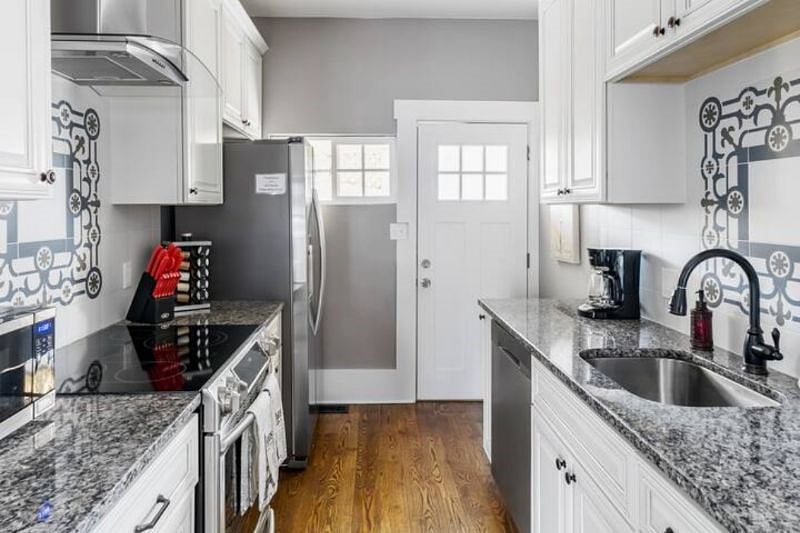 Fully equipped kitchen