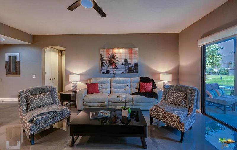 Living Room couch 