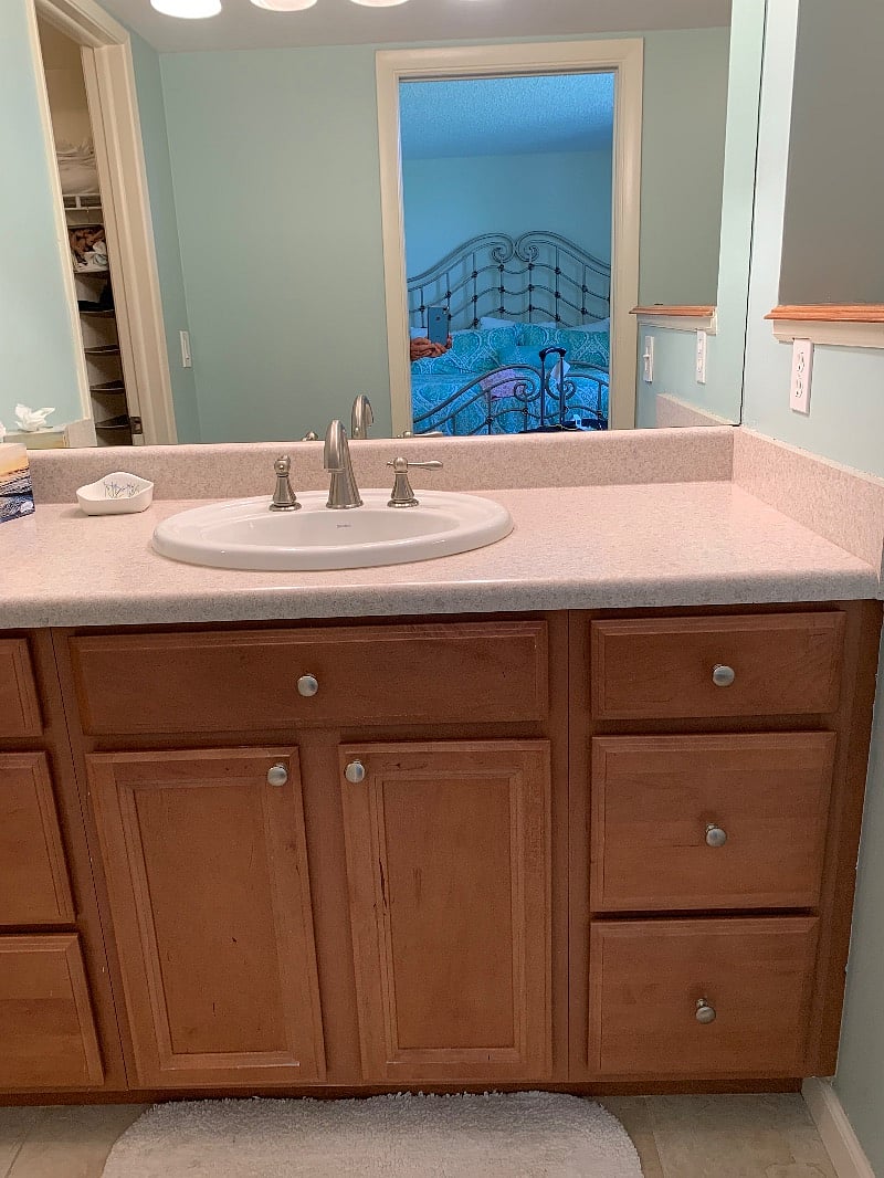 Master bath has shower, walk in closet