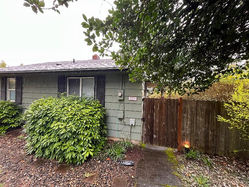 Furnished Finder property 518810_1 photo 8