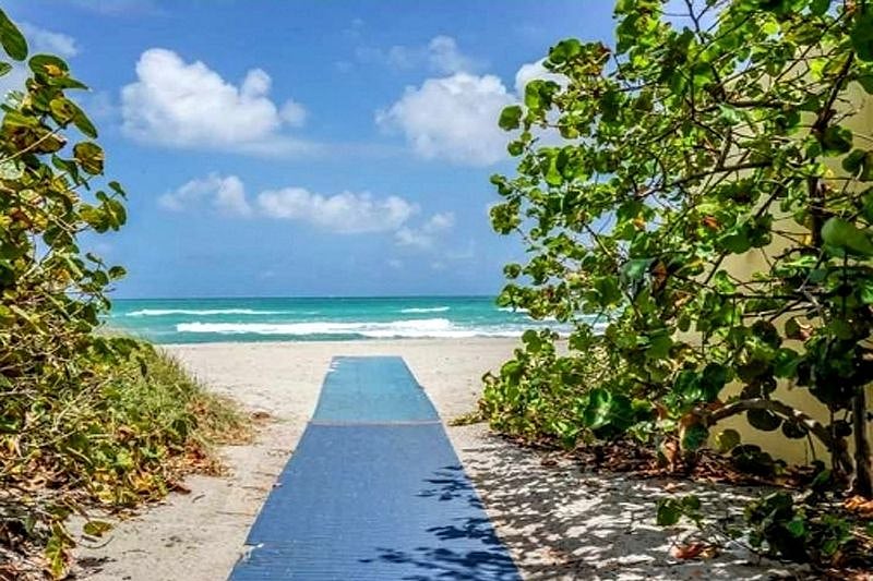 3rd. Access to the Beach by Elevator from the side of building. Accessible Ramp without steps. Great for seniors & handicap.