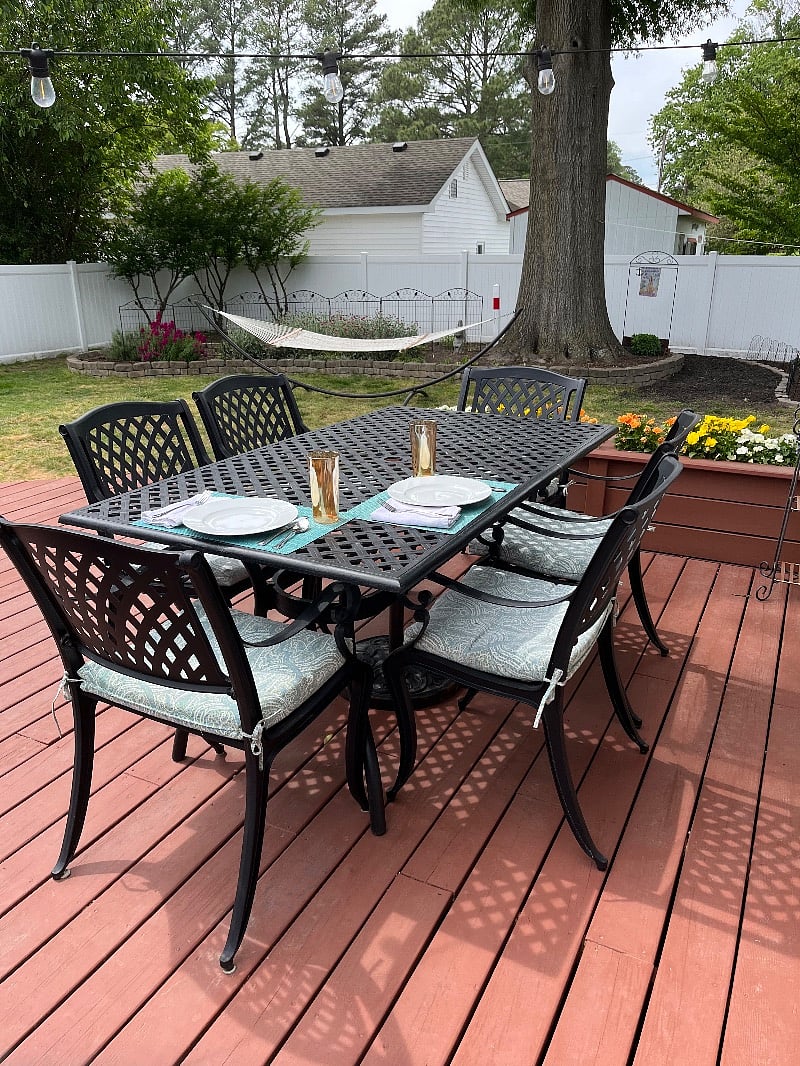 Al fresco dining with solar patio lights.