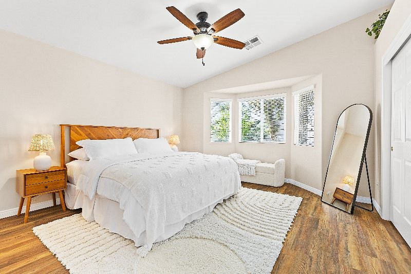 Furnished Finder property 518987_1 photo 13