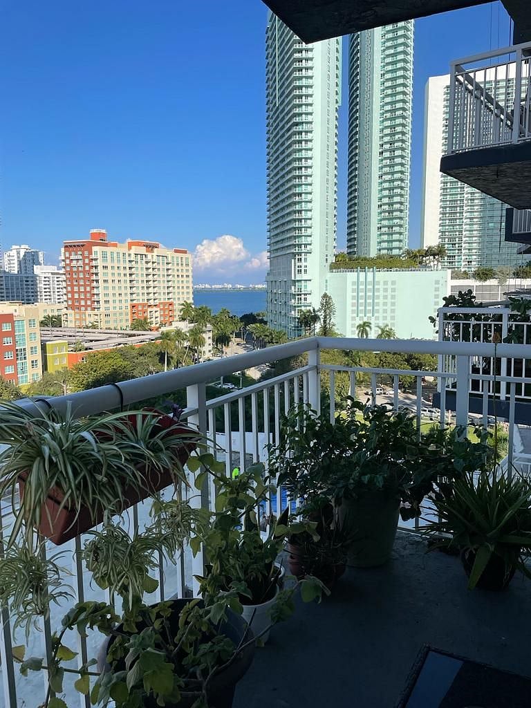 Furnished Finder property 519003_1 photo 6