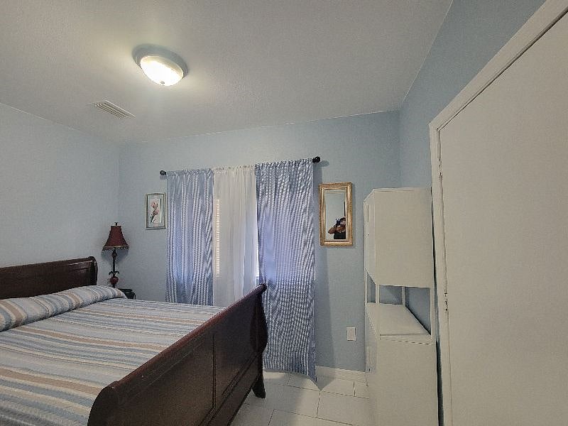 Furnished Finder property 519147_1 photo 8