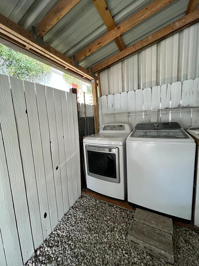 Furnished Finder property 519147_1 photo 22