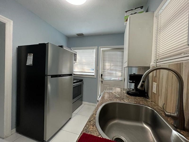Furnished Finder property 519147_1 photo 18
