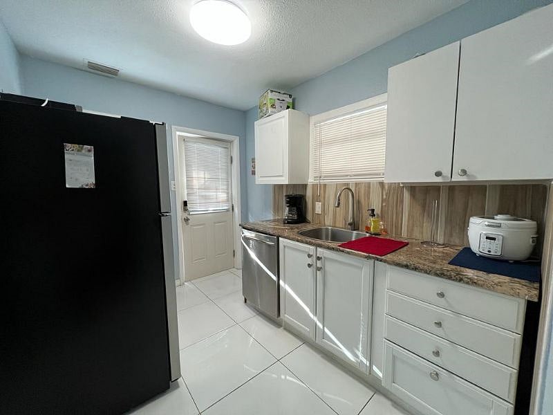 Furnished Finder property 519147_1 photo 21