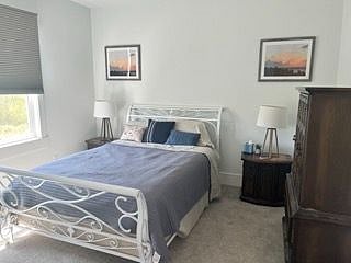 Queen size bed