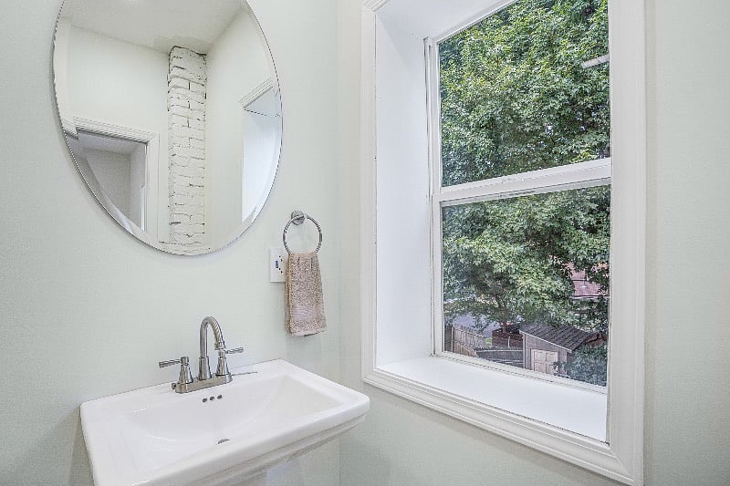 2nd floor bathroom