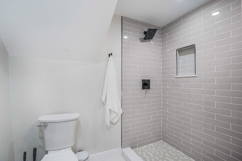 1st floor bathroom