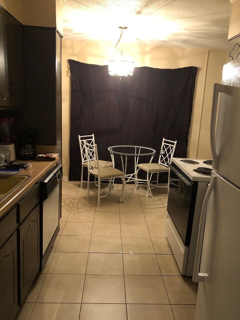 Furnished Finder property 519228_1 photo 11