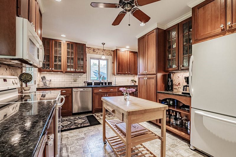Furnished Finder property 519240_3 photo 25