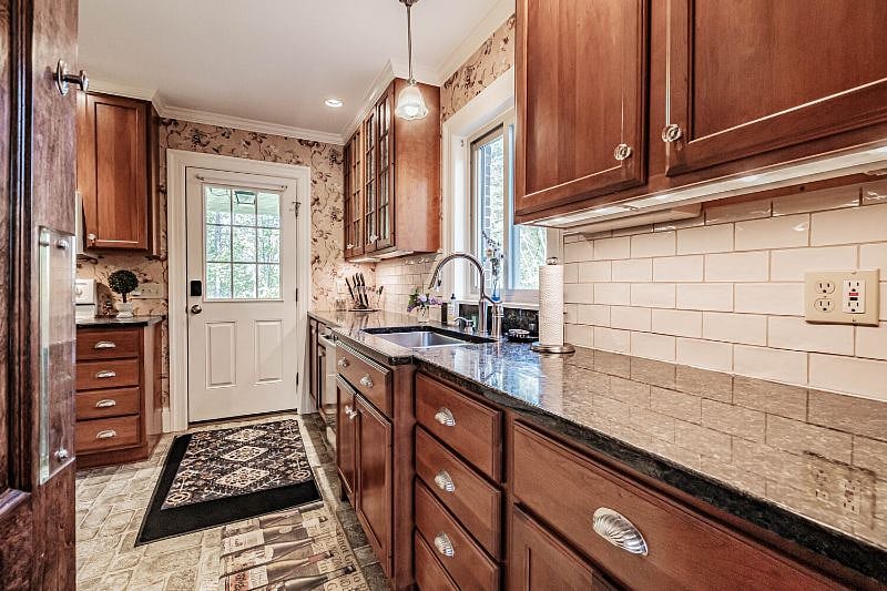 Furnished Finder property 519240_3 photo 27