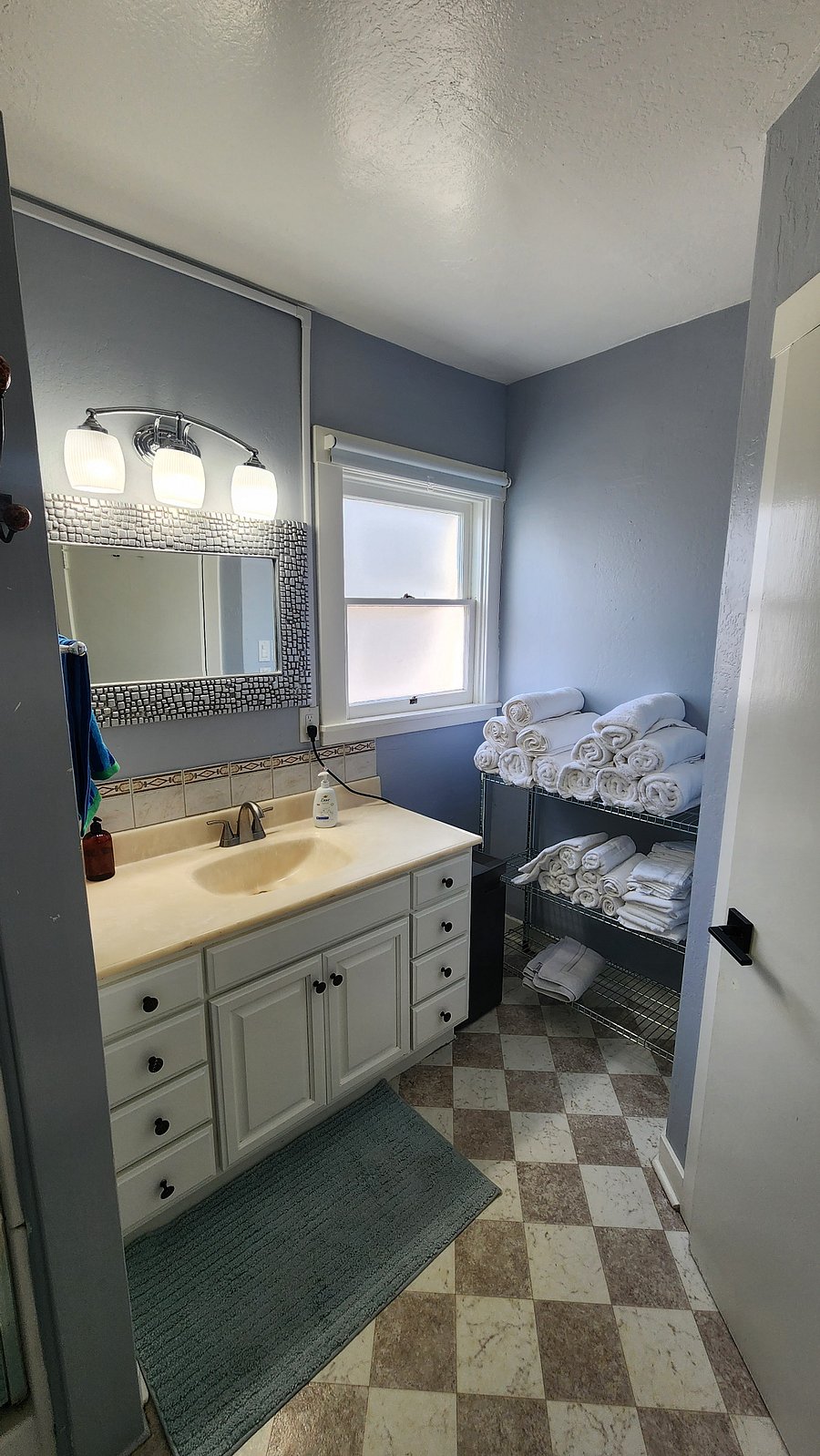 Furnished Finder property 519280_1 photo 18