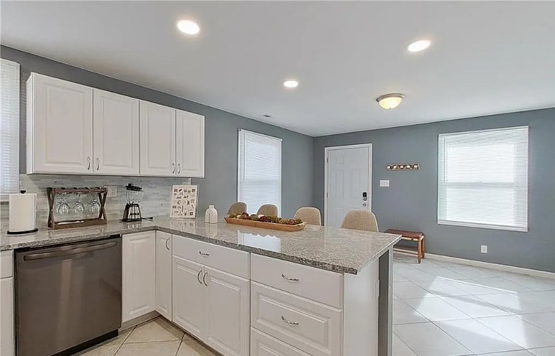 Furnished Finder property 519381_1 photo 8