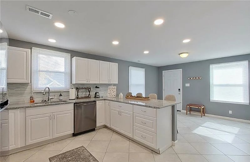 Furnished Finder property 519381_1 photo 10