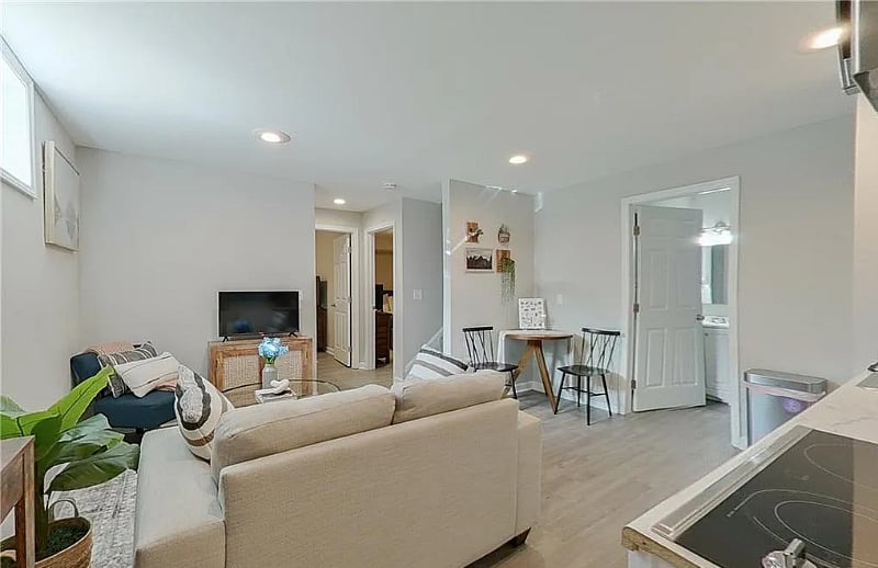 Furnished Finder property 519381_2 photo 3