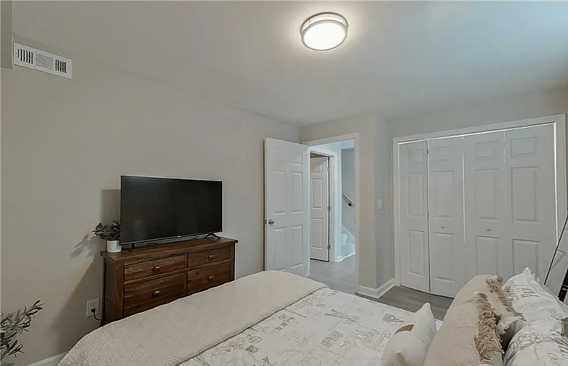 Furnished Finder property 519381_2 photo 8