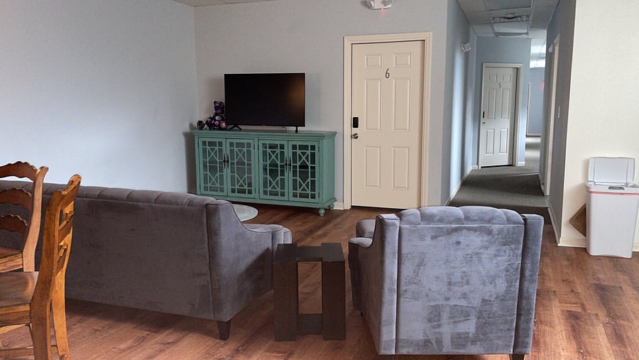 Furnished Finder property 519398_4 photo 6