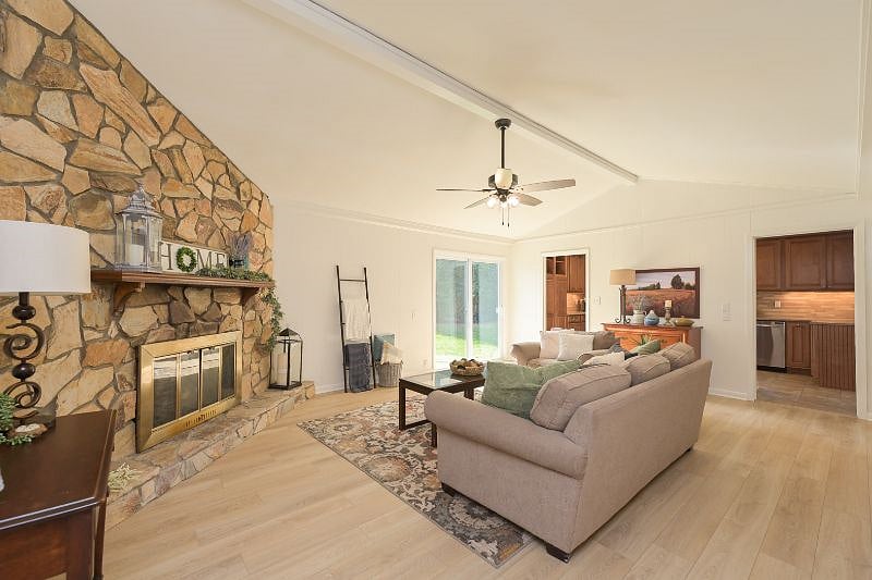 Furnished Finder property 519516_1 photo 6