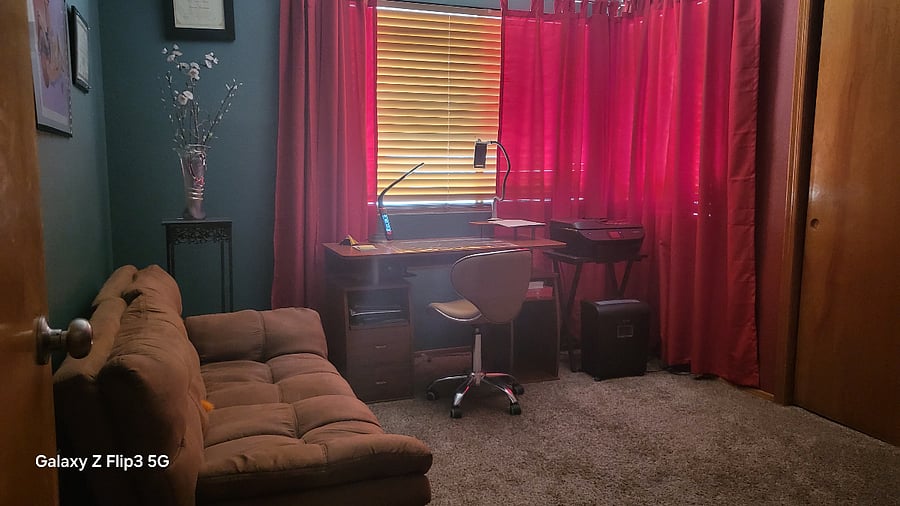 office/ 3rd bedroom