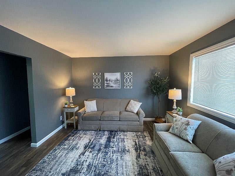Unit 4 / Furnished