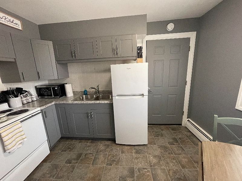 Unit 4 / Furnished