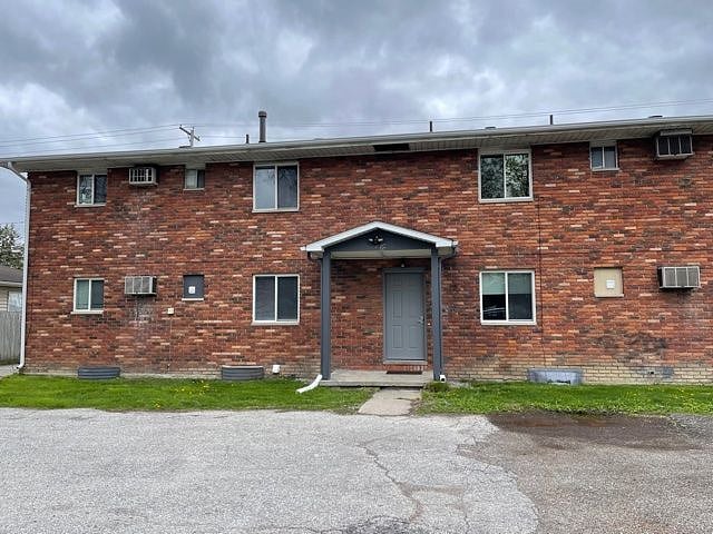 Weiss St / 4 Plex
