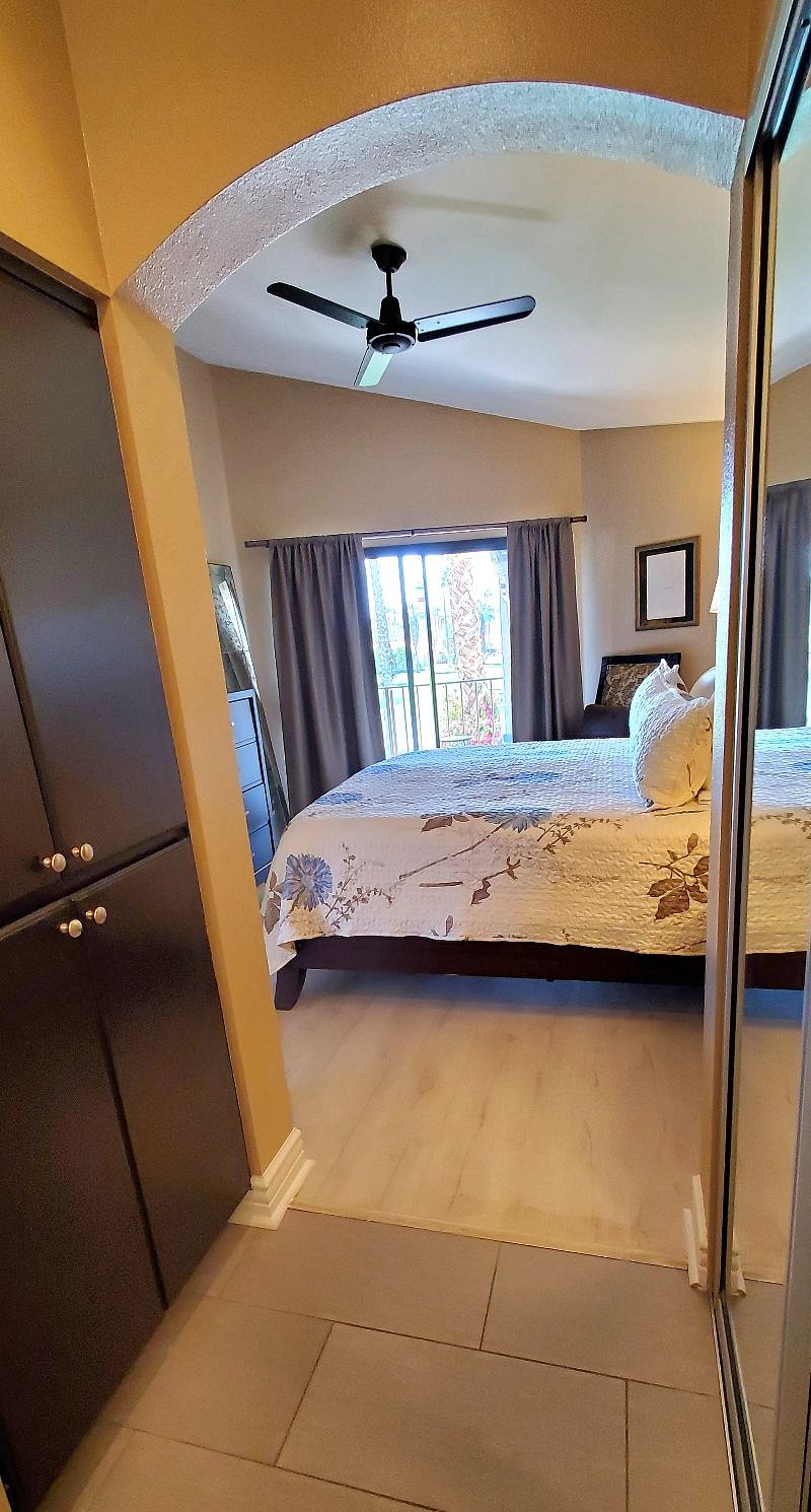 Master Bedroom Cal-King Bed