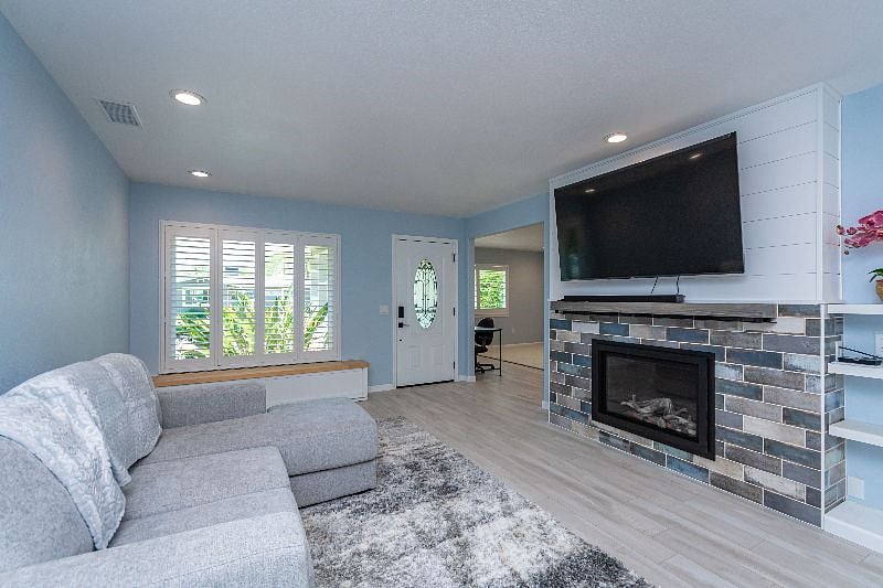 Furnished Finder property 519840_1 photo 9