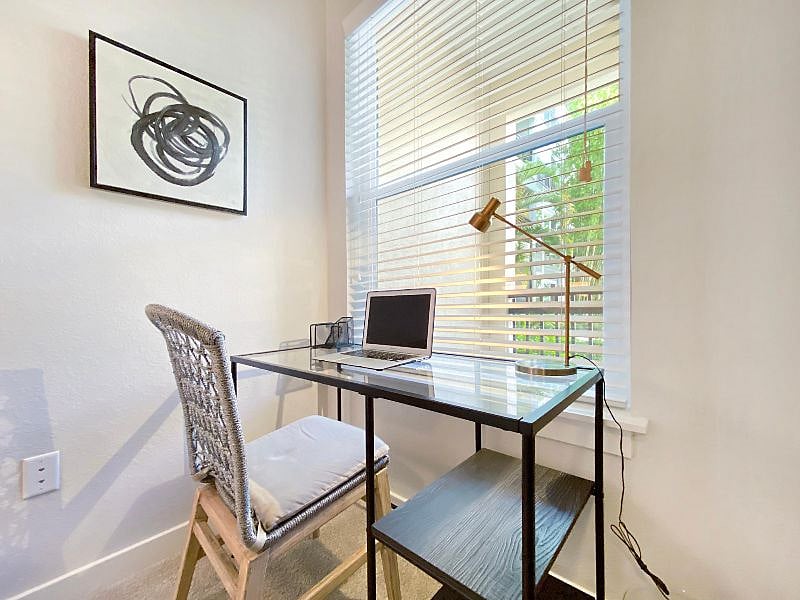 Furnished Finder property 520012_1 photo 15