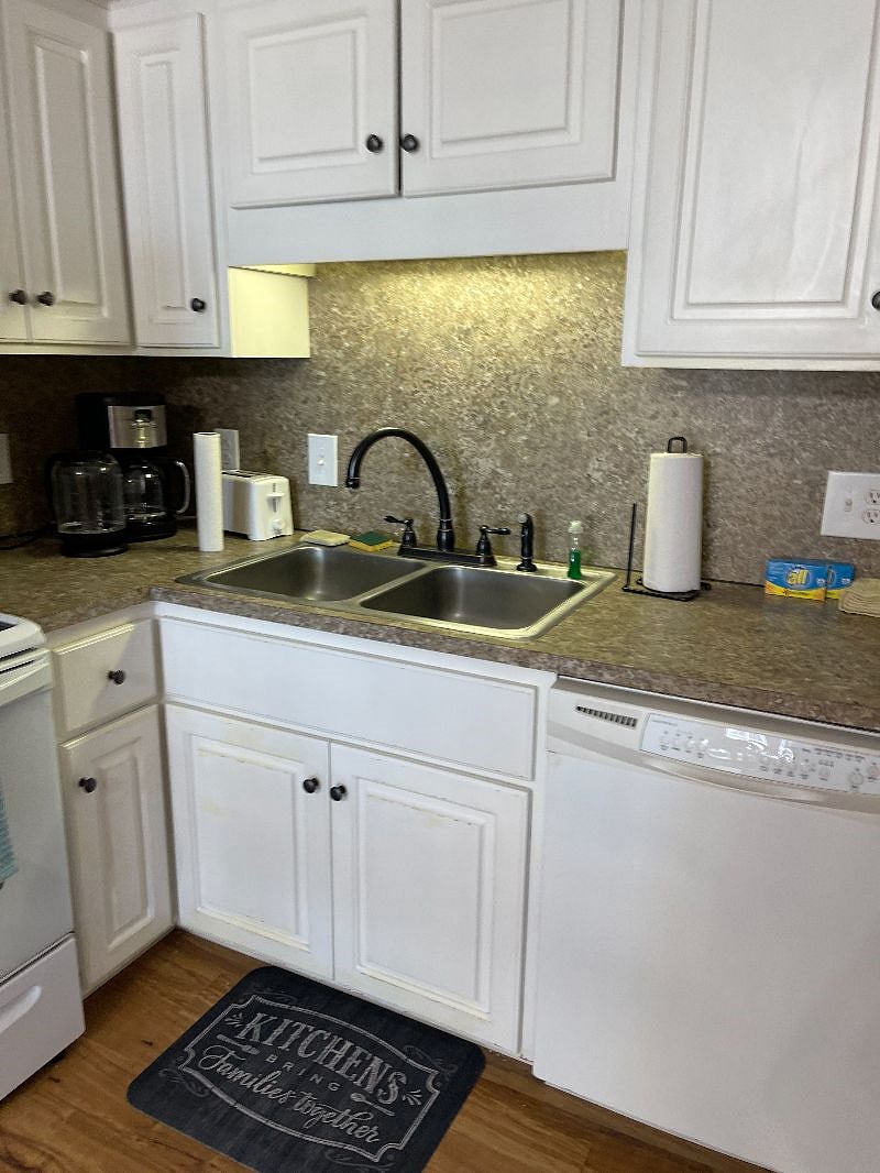 Furnished Finder property 520083_1 photo 12