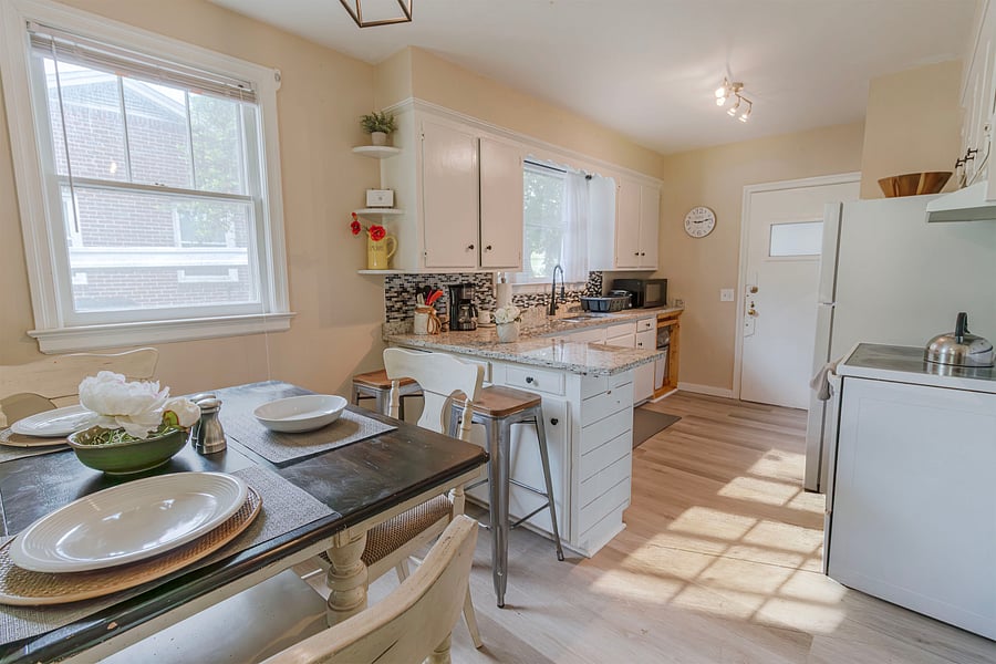Furnished Finder property 520219_1 photo 9