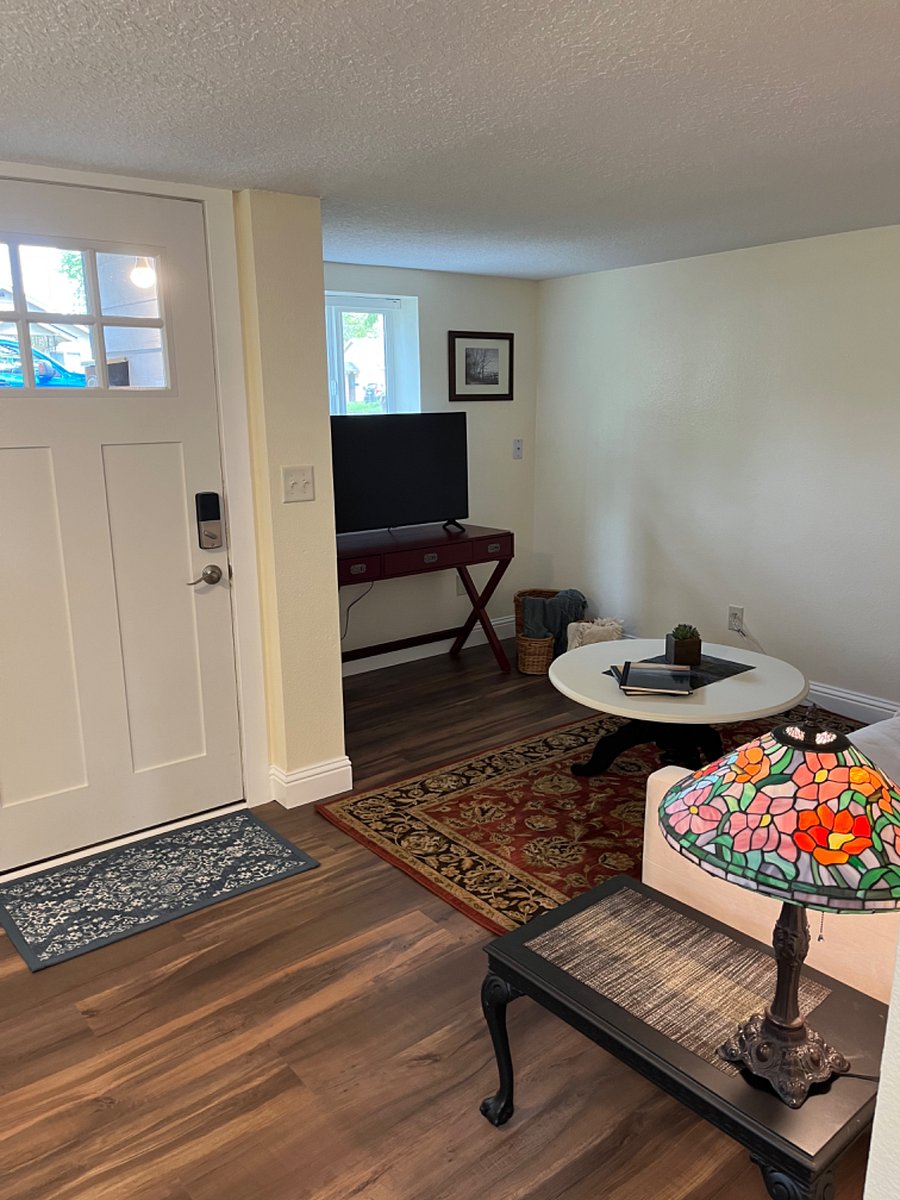 Furnished Finder property 520317_2 photo 9