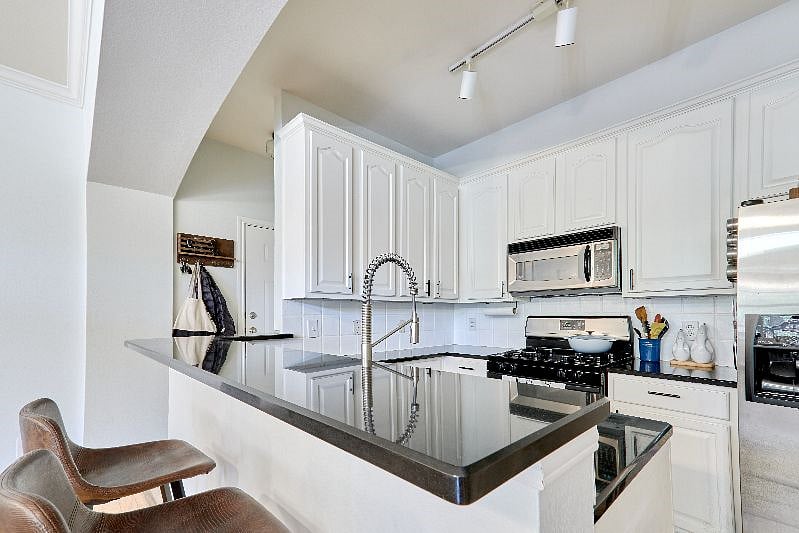 Furnished Finder property 520334_1 photo 5