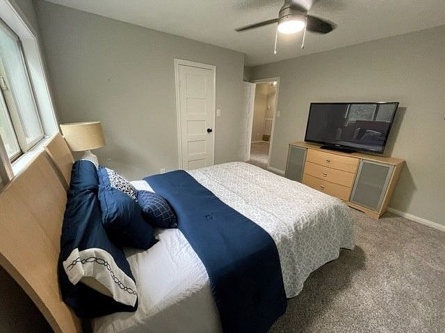 3rd bedroom (upstairs)