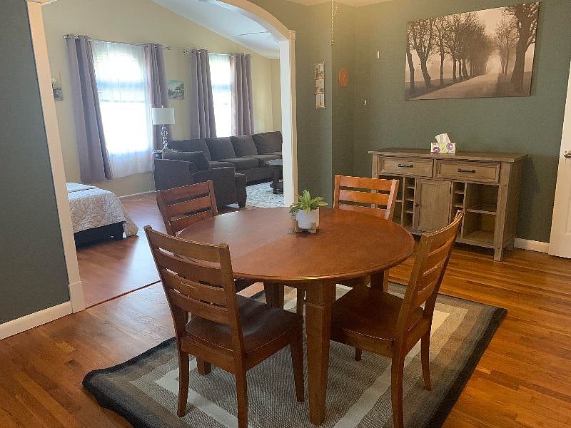 Furnished Finder property 520396_1 photo 4