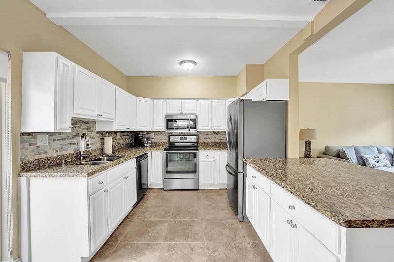 Furnished Finder property 520491_1 photo 3