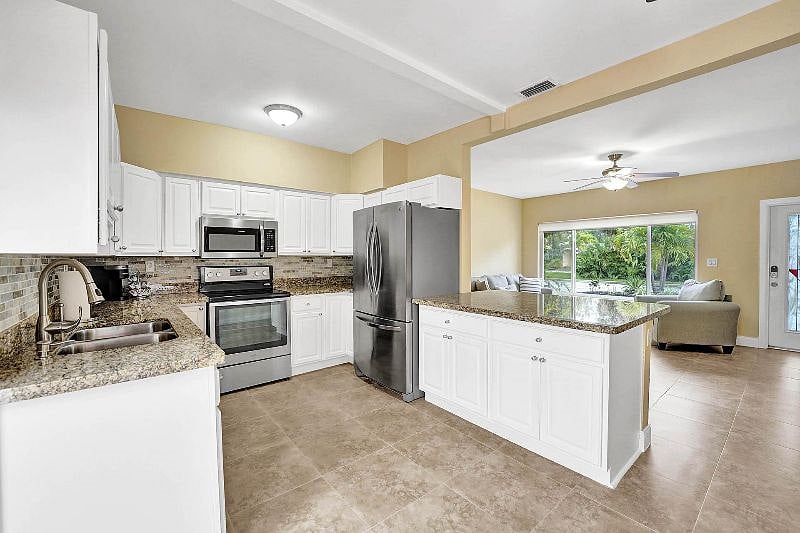 Furnished Finder property 520491_1 photo 4